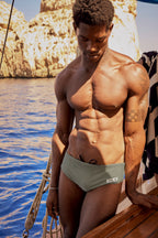 BDXY Studios The Captain Sunga
