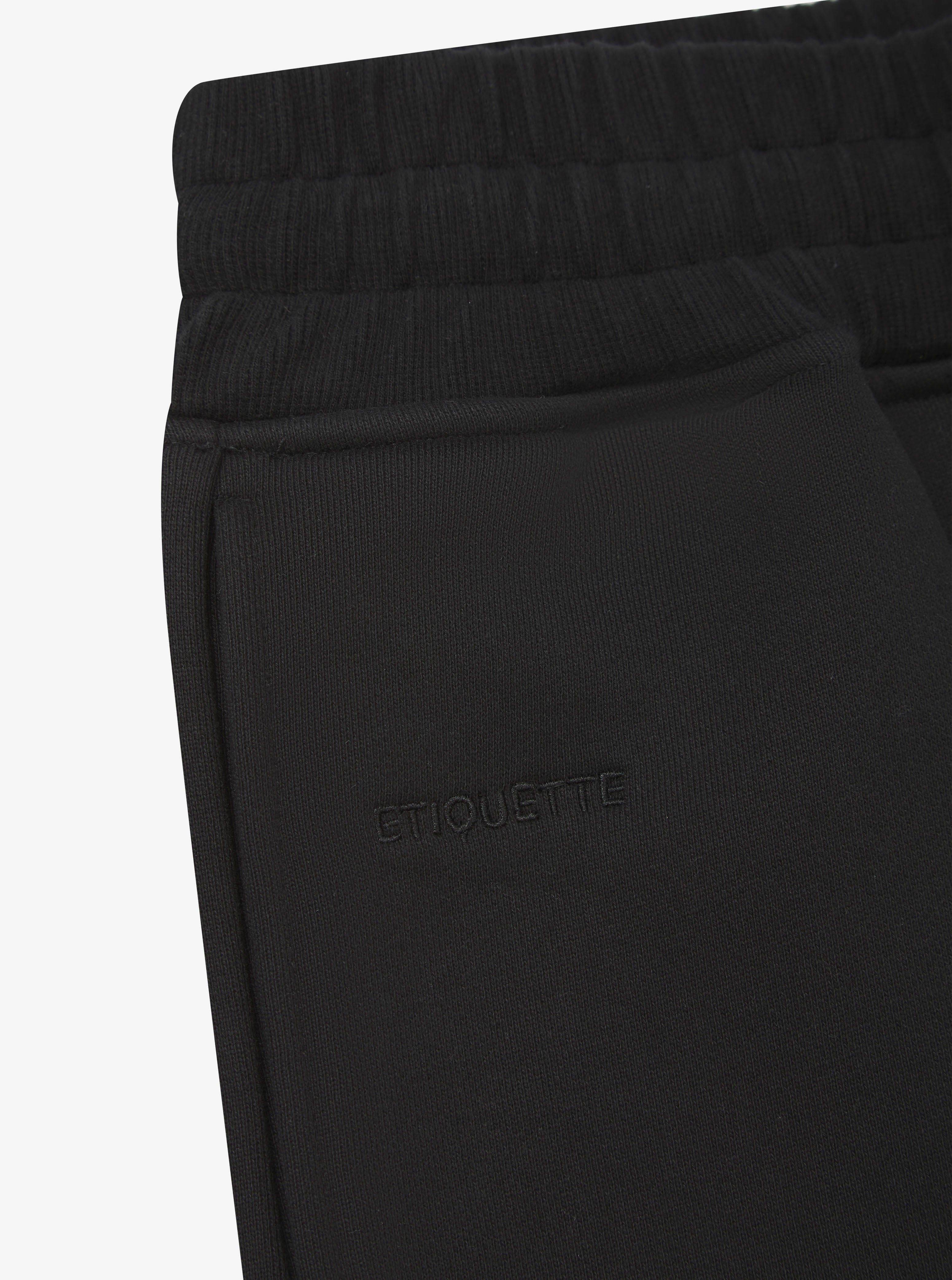 Etiquette Core Short
