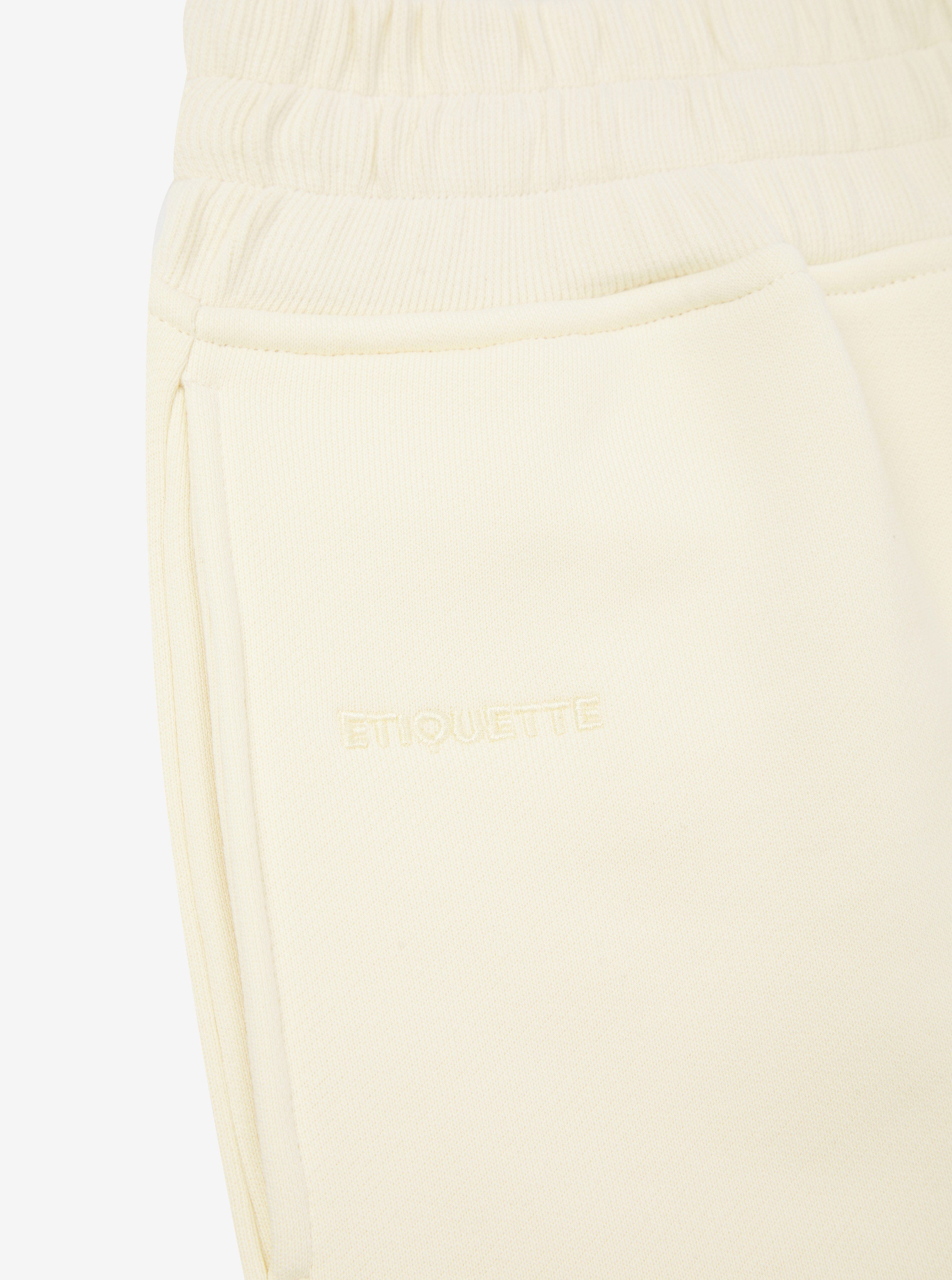 Etiquette Core Short