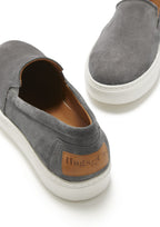 Hugs & Co. Slip-on Sneakers