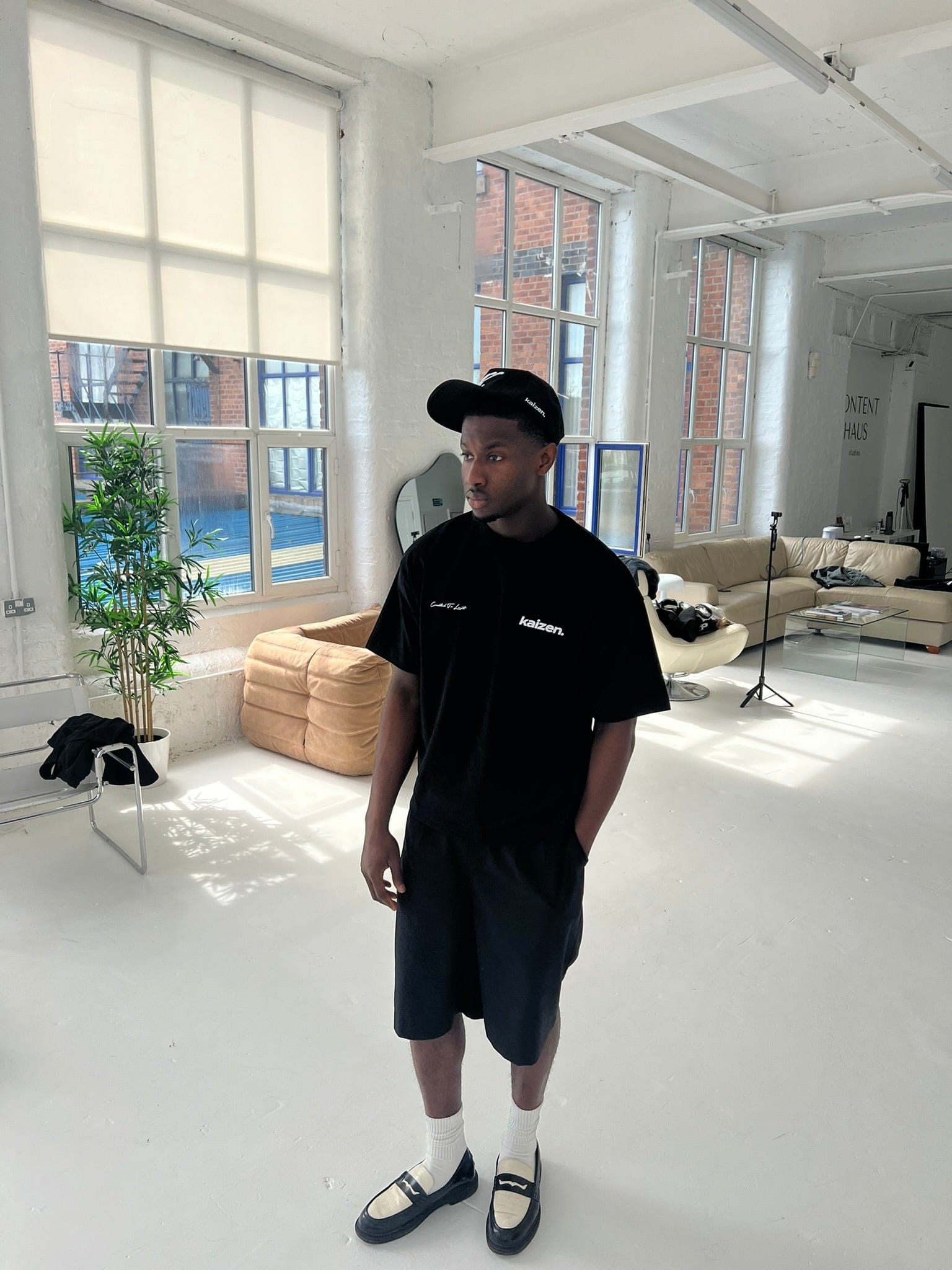 KAIZEN MARKET Arch Tee