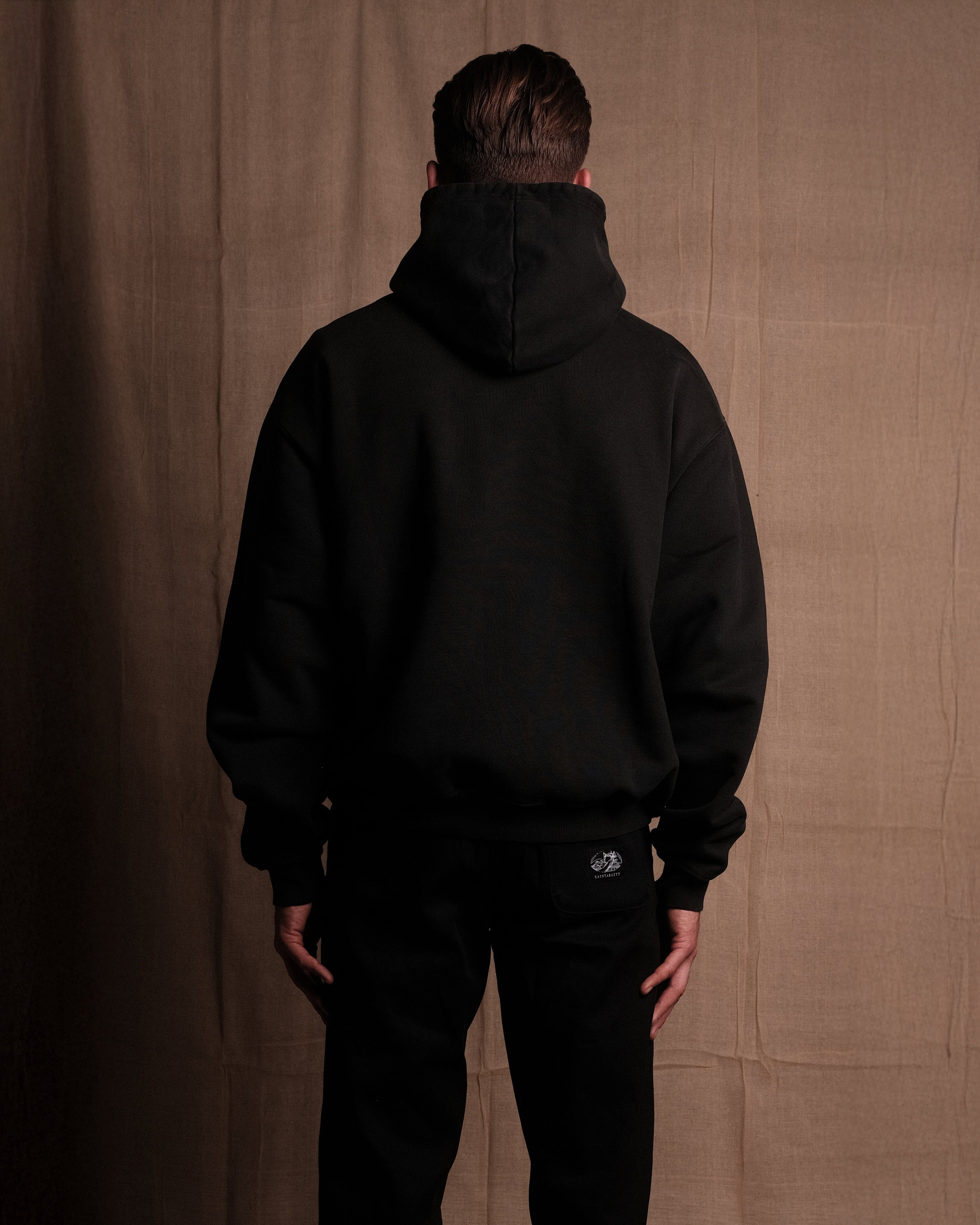 SAINTABLETT HOOD 001
